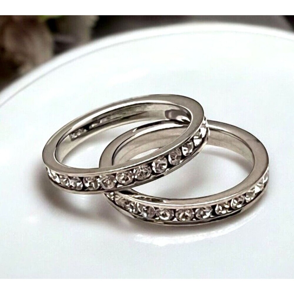 New Boutique Ring Set Size 5 Stackable Bands Clear Crystals - 2P